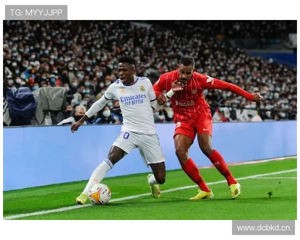 维尼修斯赛场怒斥普雷斯蒂安尼